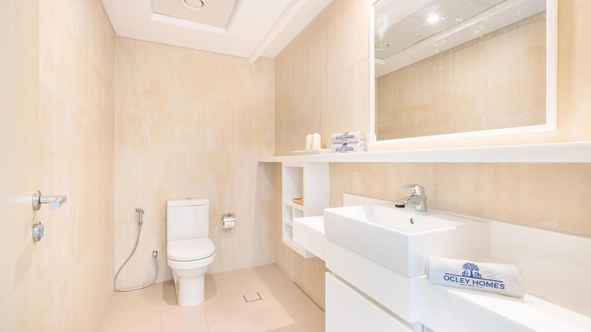 Lux Home With Direct Beach Access In Al Bateen Dubai United Arab Emirates