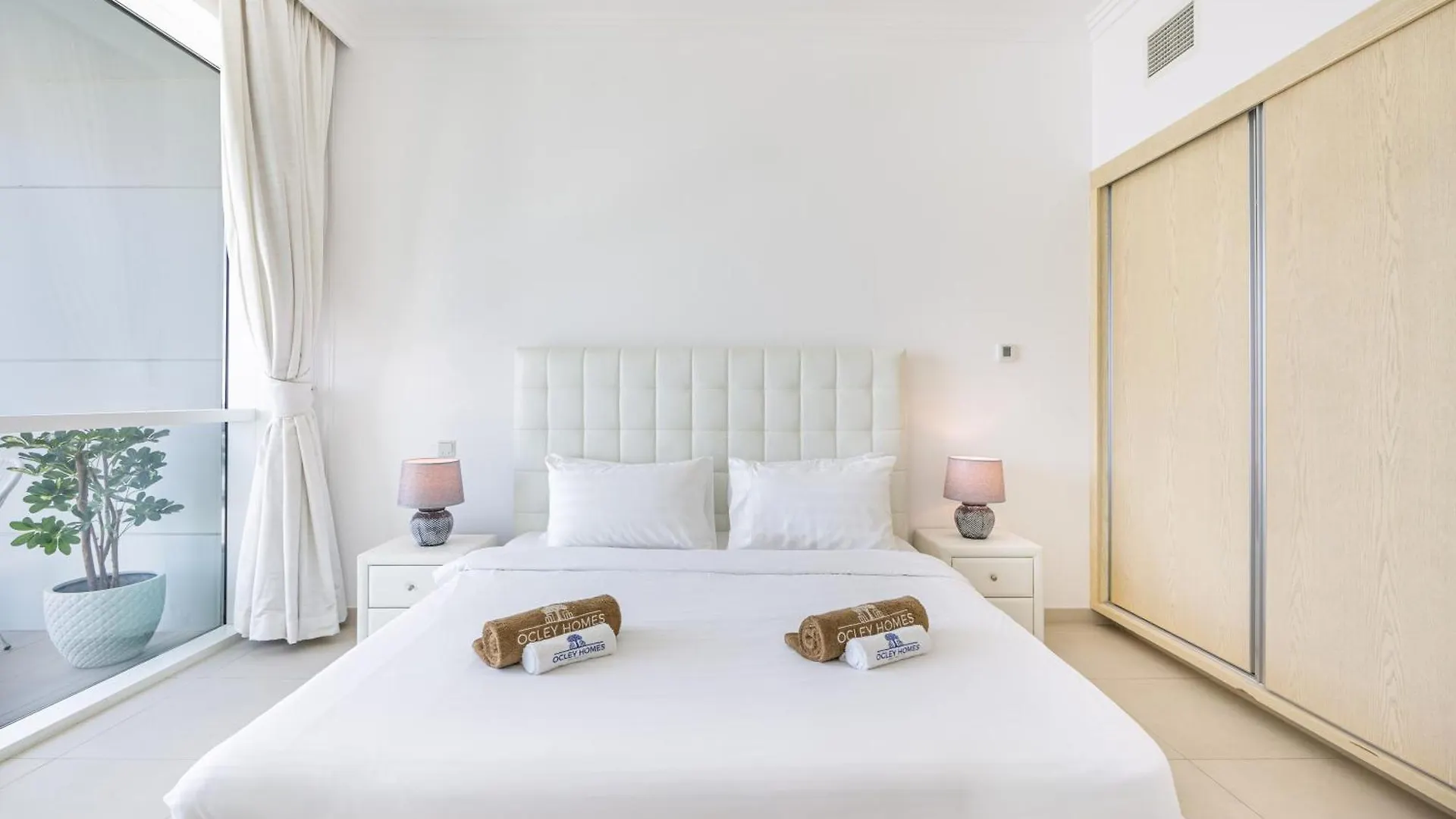 Lux Home With Direct Beach Access In Al Bateen Dubai United Arab Emirates